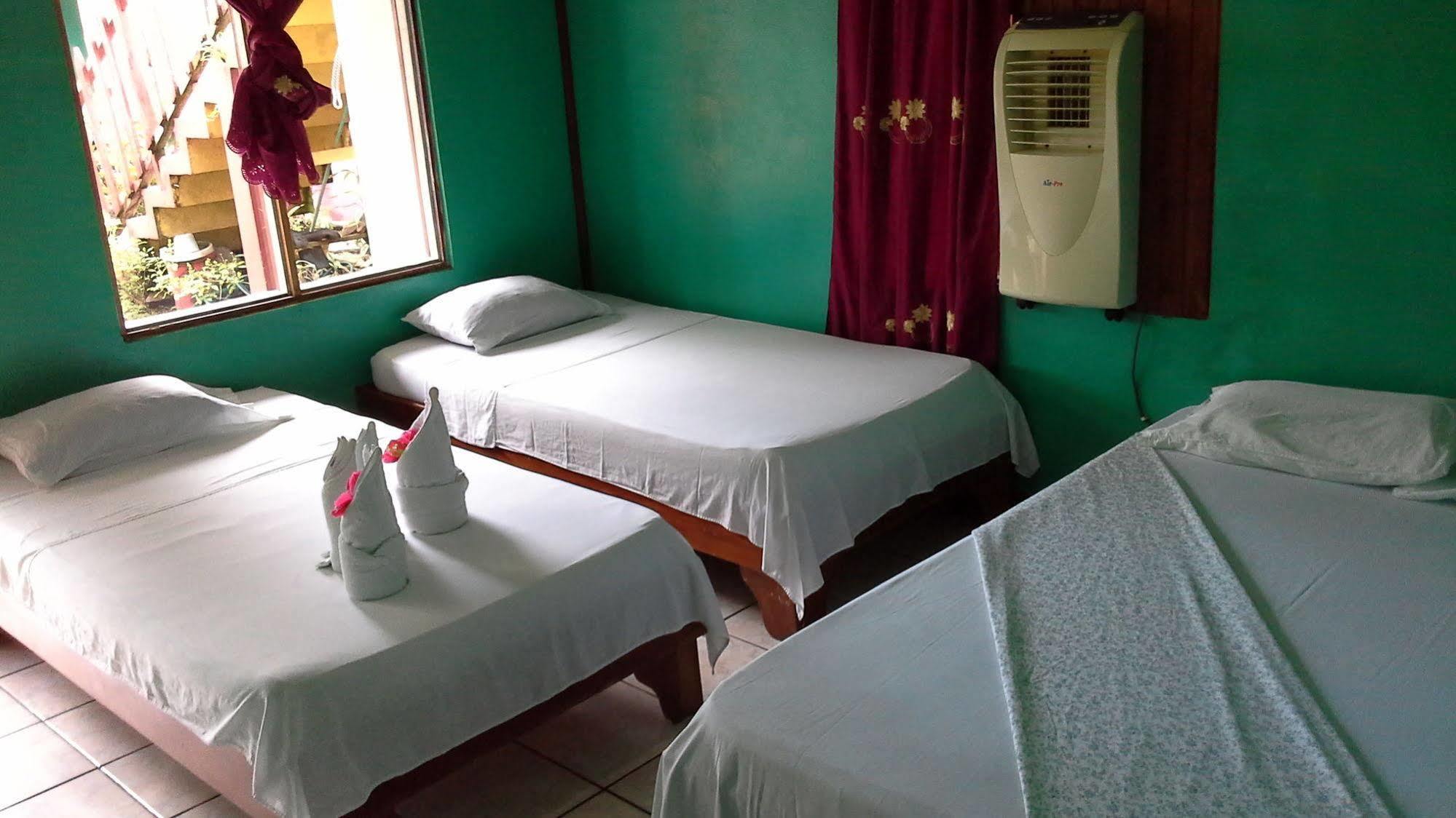 Cabinas Miss Miriam 2 Tortuguero Bagian luar foto